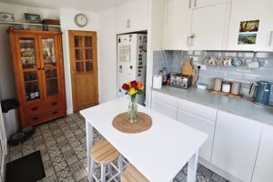 Craigfield Avenue- click for photo gallery